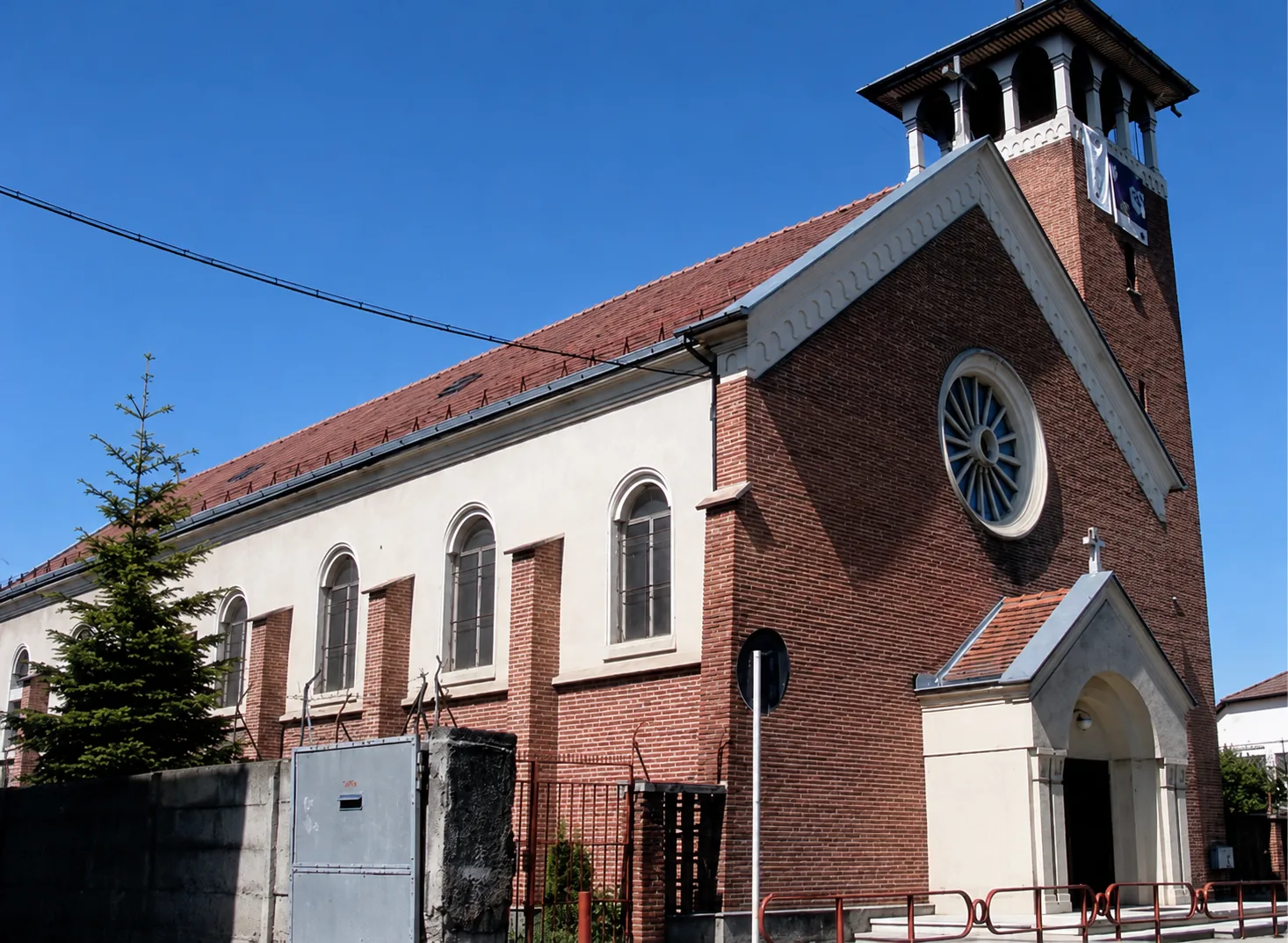 A Szent Imre Plébánia temploma